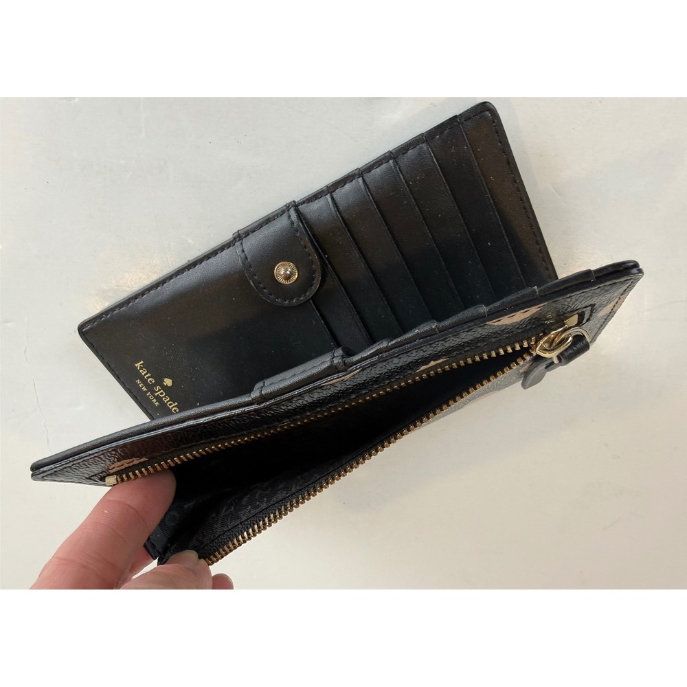 Kate Spade Polka Dot Slim Bifold Wallet Black/Cream Leather Zippered Pocket GUC - Picture 7 of 11